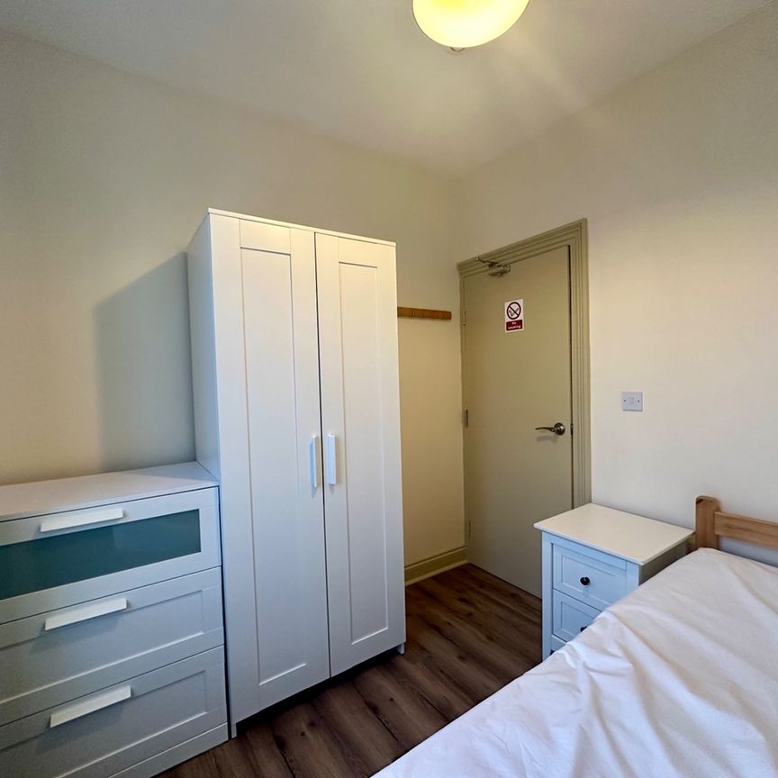 Room in a Shared House, Mortlake Road, IG1 - Photo 1