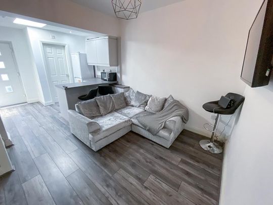 3 bedroom terraced house to rent - Photo 1