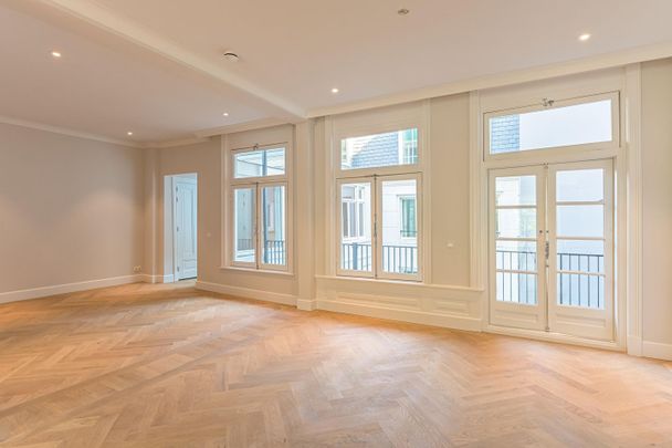 Appartement te huur: Kloveniersburgwal 53-1 1011 JX Amsterdam - Foto 1