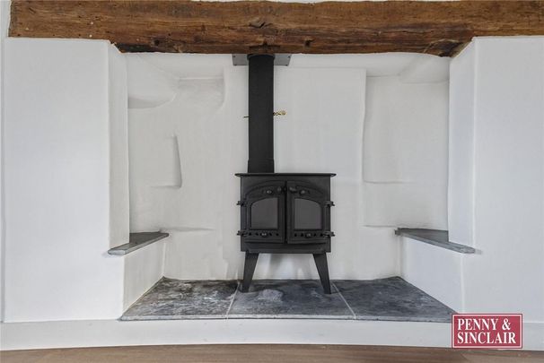 4 bedroom detached house to rent - Photo 1