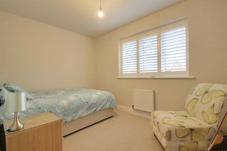 St. Francis Close, Tring - Photo 5