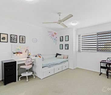 Perfect Location in the heart of Annerley Precinct - Photo 4