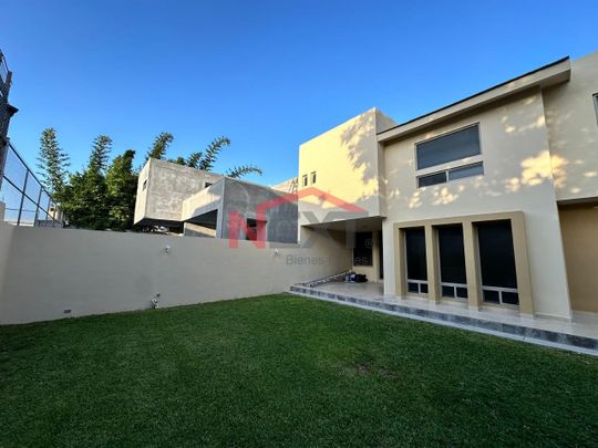 RENTA DE CASA, RESIDENCIAL QUITA REAL - Photo 1