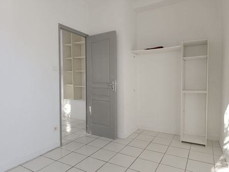 Location Appartement 2 pièces 32m² NARBONNE 11100 - Photo 4