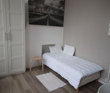 Location Appartement 1 pièce 14m² LILLE 59000 - Photo 2