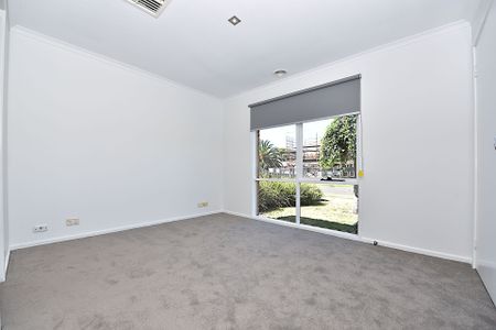 13 Hannagan Street Aspendale Gardens VIC - Photo 5