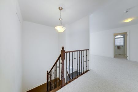 For Lease - 41 Leith Drive, Bradford West Gwillimbury, Ontario - Photo 3