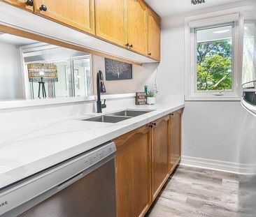 For Lease - 101 Bristol Road Unit# 230, Mississauga, Ontario - Photo 5