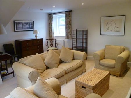 2 bedroom detached house to rent - Photo 2