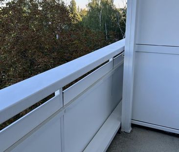Rent now – secure price advantage! 3-room apartment with balcony! - Photo 1