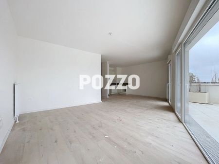 A LOUER FLEURY SUR ORNE : APPARTEMENT RÉCENT T3 - 77 M² - JARDIN - TERRASSE - PINEL - Photo 2