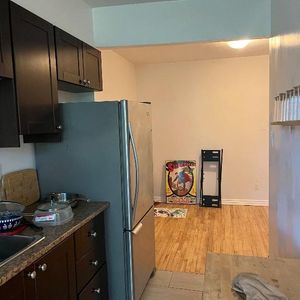 Grand 3 1/2 à Rosemont/Petite Patrie - Photo 2