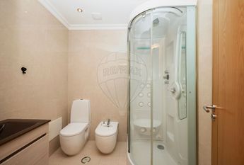 Apartamento T4 em Lisboa