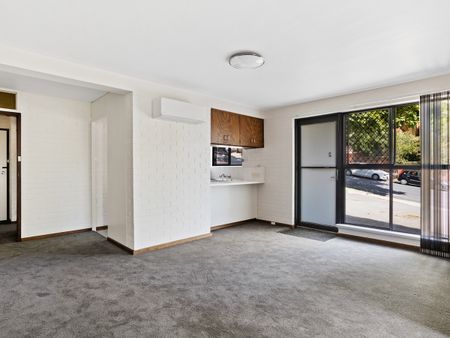 2/92 Barrack Street West Hobart TAS 7000 Australia - Photo 5