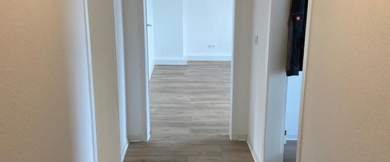 Modern wohnen in der Südstadt 4 Zimmer Wohnung in Wuppertal-Steinbeck - Foto 1