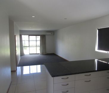 Great location, modern townhouse 3 bedrooms - Photo 5