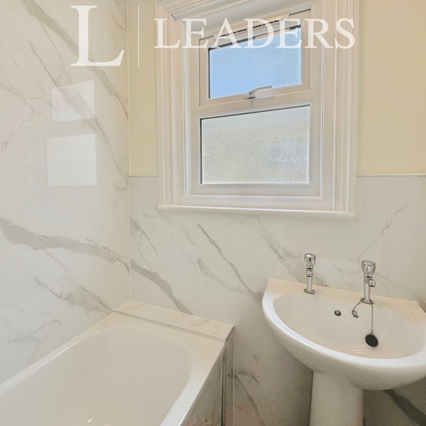 3 bedroom maisonette to rent Victoria Street, Felixstowe, IP11 - Photo 1