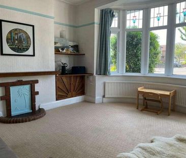 Chestnut Drive, Wanstead, E11 - Photo 1