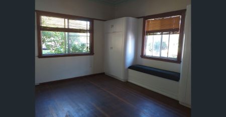 4 Bedroom House located 2 mins from Base Hospital - Photo 4