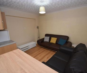 4 bedroom house to rent - Photo 4