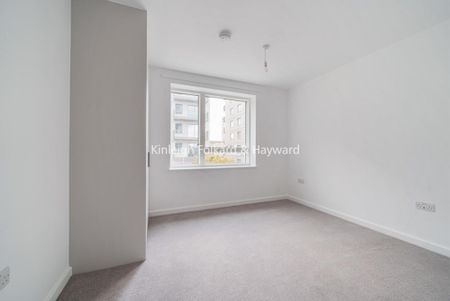 3 bedroom flat to rent - Photo 3