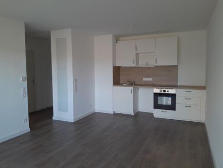 Location Appartement 2 pièces 42m² RUMILLY 74150 - Photo 2