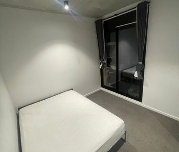 Footscray - Photo 2