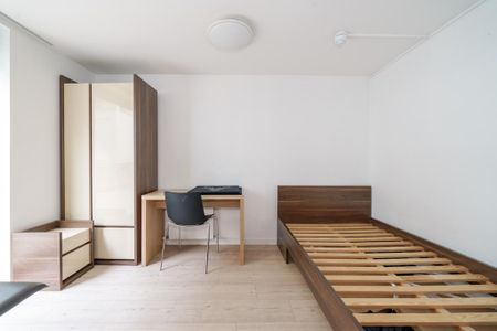 3 bedroom flat to rent - Photo 3