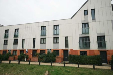 Knot Tiers Drive, Upton, Northampton, NN5 - Photo 4