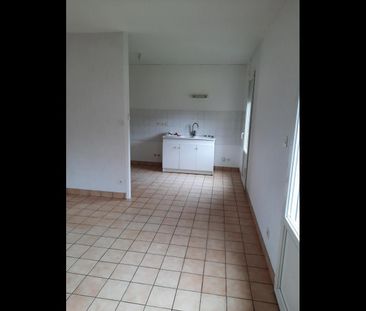 Location Maison 3 pièces 81 m² Lye - Photo 2