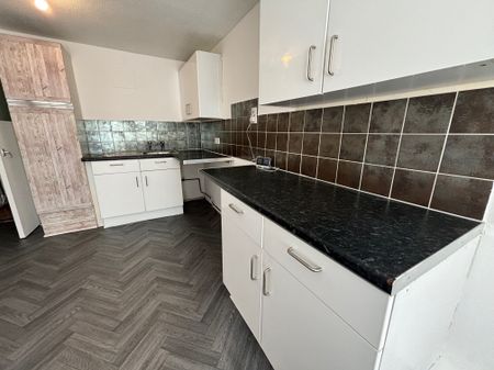 Thomas Crescent, Smethwick, B66 - Photo 5