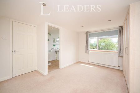 3 bedroom terraced house to rent - Photo 5