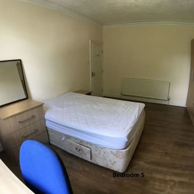 1 bedroom House Share in Kensington Terrace (HS), Leeds - Photo 1