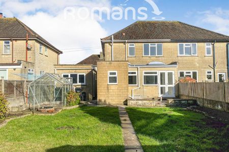3 bedroom semi-detached house to rent - Photo 2