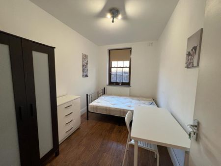 Room in a Shared House, Clegg House, SE16 - Photo 2