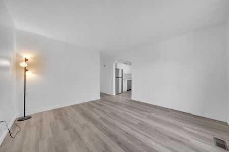 For Lease - 453 Crystal Drive Unit# Upper, Peterborough, Ontario - Photo 4