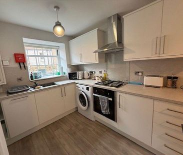 3 bedroom terraced house to rent - Photo 6
