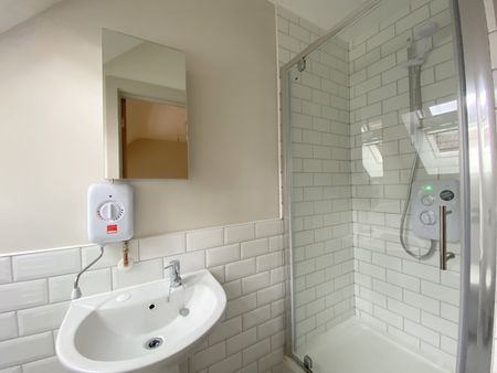 St Johns Road, Bournemouth, Dorset - Photo 5