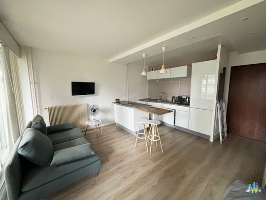 Location Appartement 1 pièce 27m² COURBEVOIE 92400 - Photo 1