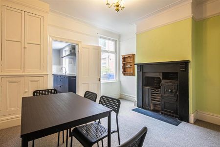 4 bedroom terraced house to rent - Photo 2
