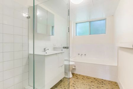 Generous Apartment in a Highly Convenient Location - Photo 4