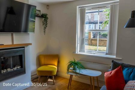 2 Manor Court - Photo 2