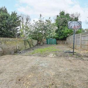 Sutton Court Road, Chiswick, W4 - Photo 3