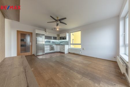 Pronájem bytu 2+kk v osobním vlastnictví 59 m², Praha 10 - Uhříněves - Fotografie 4