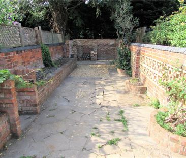 3 bedroom terraced house to rent - Photo 6