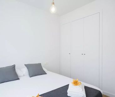 2-bedroom apartment for rent in Can Baró - Photo 2