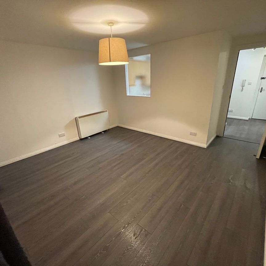 2 Bed Flat, Wallace Street, G5 - Photo 1