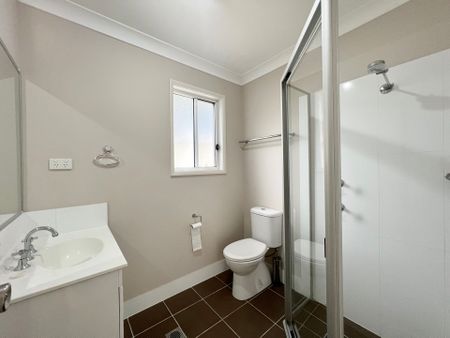 Low-Maintenance 2-Bedroom Granny Flat - Photo 2