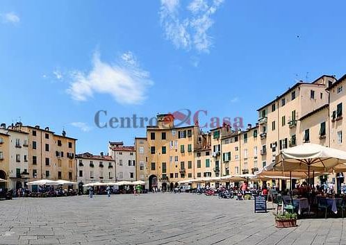 Ampio appartamento con terrazzino