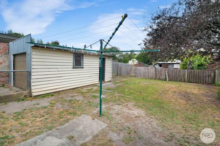 WALKING DISTANCE TO CENTRAL BALLARAT! - Photo 5